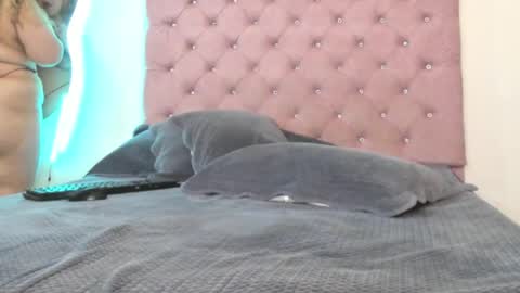 Snapshot of laurenlaine99 chatting on September 2025 03:57:01 PM laurenlaine online show from September 2025 03:57:01 PM