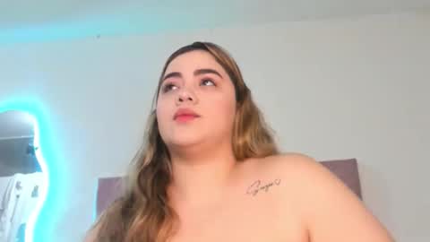 Snapshot of laurenlaine99 chatting on October 2025 12:08:02 PM laurenlaine online show from October 2025 12:08:02 PM