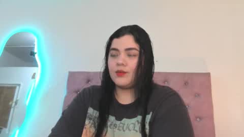 laurenlaine online show from March 2026 06:36:01 PM