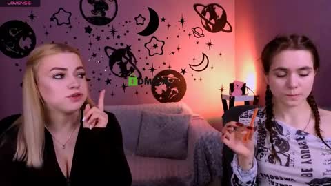Laure online show from June 2026 09:25:02 AM