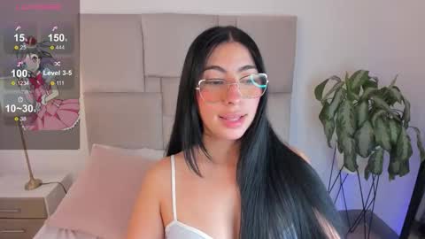 laurenn_smitth online show from September 2025 01:15:02 PM