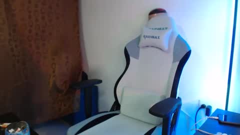 Lauren online show from December 2024 01:26:01 AM