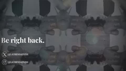 Lauren Saenz online show from February 2025 08:05:02 PM