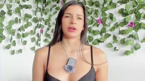 laurensmith9 online show from February 2026 02:04:02 PM