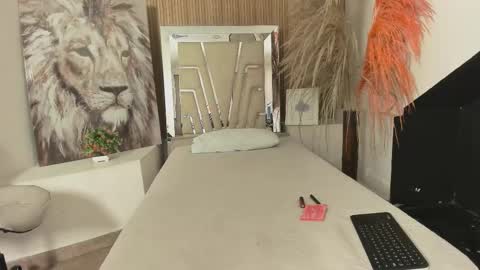 Lauren  online show from January 2026 04:11:02 PM