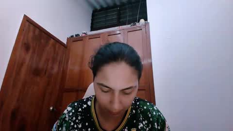 Snapshot of laurent0502 chatting on January 2025 04:17:01 AM Laurent online show from January 2025 04:17:01 AM