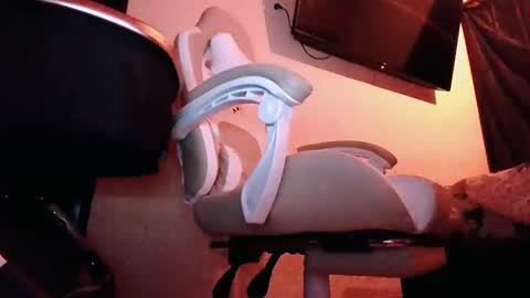 Snapshot of laurent0502 chatting on February 2025 05:03:02 AM Laurent online show from February 2025 05:03:02 AM