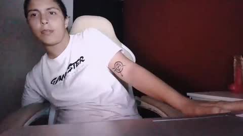 Snapshot of laurent0502 chatting on February 2025 06:26:02 AM Laurent online show from February 2025 06:26:02 AM