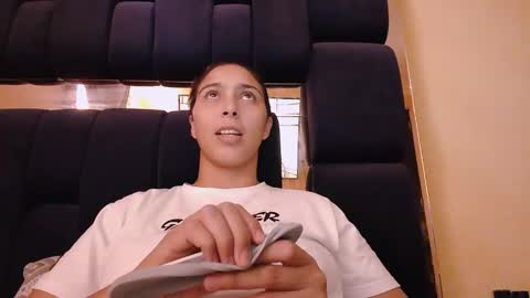 Snapshot of laurent0502 chatting on February 2025 08:58:02 PM Laurent online show from February 2025 08:58:02 PM