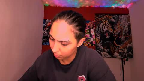 Snapshot of laurent0502 chatting on October 2025 04:43:02 AM Laurent online show from October 2025 04:43:02 AM