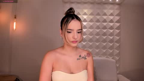 Snapshot of laurentrosse1 chatting on April 2026 05:54:01 PM Laurent Rosse online show from April 2026 05:54:01 PM