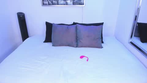 Snapshot of laurenxxl chatting on February 2026 10:25:02 PM Lauren online show from February 2026 10:25:02 PM