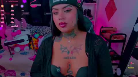 Snapshot of lauri_ink chatting on June 2026 10:25:02 AM lauri online show from June 2026 10:25:02 AM