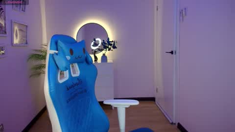 Snapshot of laurita_shy chatting on March 2026 08:36:01 AM Diana online show from March 2026 08:36:01 AM