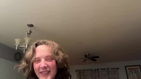 lausfavorite online show from October 2025 06:14:01 AM