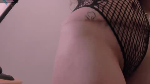 Lauu G online show from January 2025 03:49:02 AM