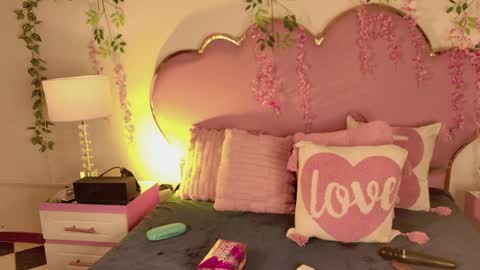 Snapshot of lauuu777 chatting on April 2026 02:48:02 PM luu online show from April 2026 02:48:02 PM