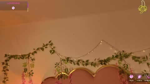 Snapshot of lauuu777 chatting on April 2026 09:30:01 PM luu online show from April 2026 09:30:01 PM