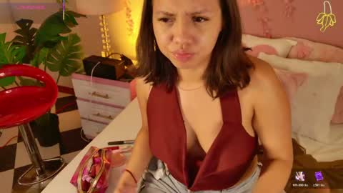 Snapshot of lauuu777 chatting on April 2026 09:21:02 PM luu online show from April 2026 09:21:02 PM