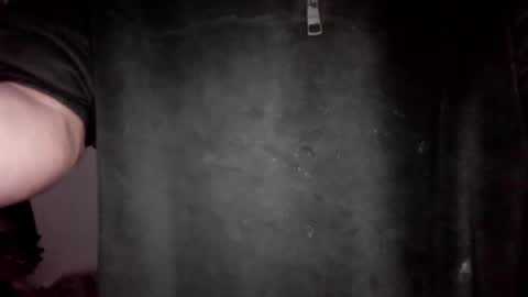 Snapshot of lavand3r chatting on December 2025 01:00:01 AM lavand3r online show from December 2025 01:00:01 AM