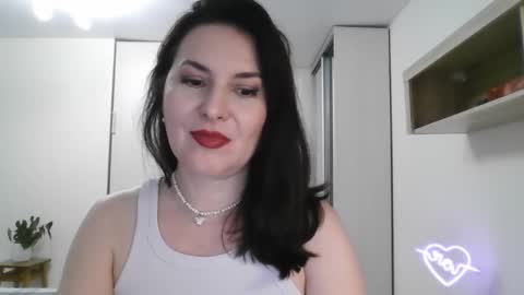 Snapshot of lavender_victoria chatting on February 2025 07:55:01 PM Diana online show from February 2025 07:55:01 PM