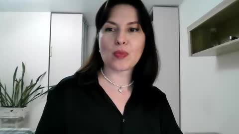 Snapshot of lavender_victoria chatting on September 2025 05:45:01 PM Diana online show from September 2025 05:45:01 PM