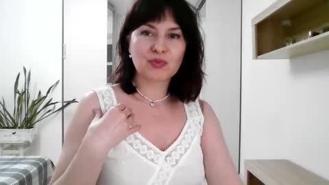 Snapshot of lavender_victoria chatting on September 2025 06:21:01 PM Diana online show from September 2025 06:21:01 PM