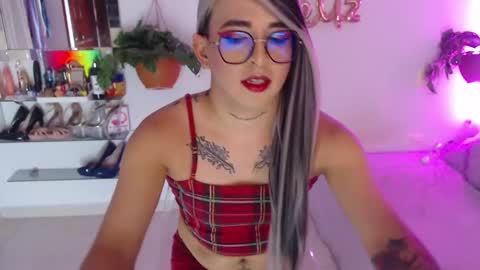 Cristina online show from December 2024 11:47:01 PM