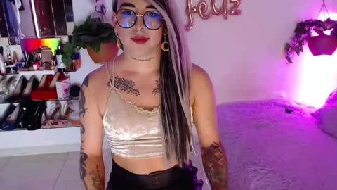 Cristina online show from October 2025 11:48:02 PM