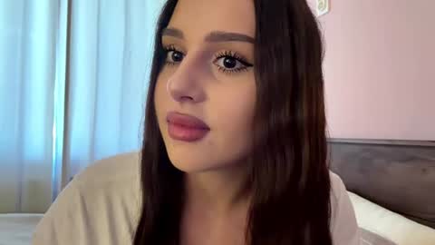 Snapshot of lavinasibert chatting on July 2026 03:19:02 PM Leyla online show from July 2026 03:19:02 PM