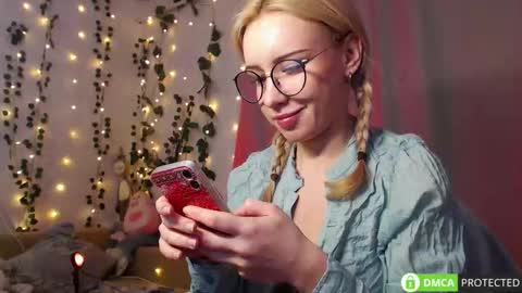 Snapshot of lavinell chatting on March 2026 09:59:02 AM Mia online show from March 2026 09:59:02 AM