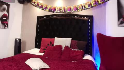 Mike online show from October 2025 01:53:02 PM