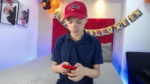 Mike online show from October 2025 08:30:02 PM