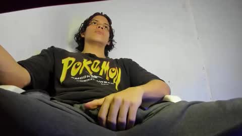 ZAmbrano online show from October 2025 01:17:02 AM