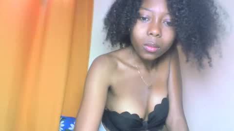 Snapshot of layannek chatting on September 2025 06:26:02 AM layannek online show from September 2025 06:26:02 AM