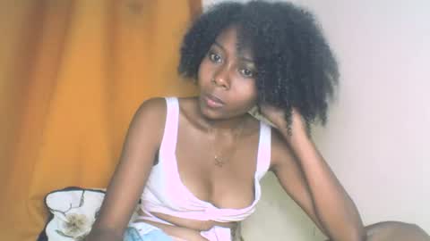 Snapshot of layannek chatting on September 2025 06:24:02 PM layannek online show from September 2025 06:24:02 PM