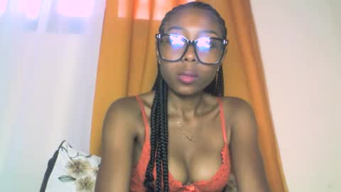 Snapshot of layannek chatting on October 2025 04:24:01 AM layannek online show from October 2025 04:24:01 AM