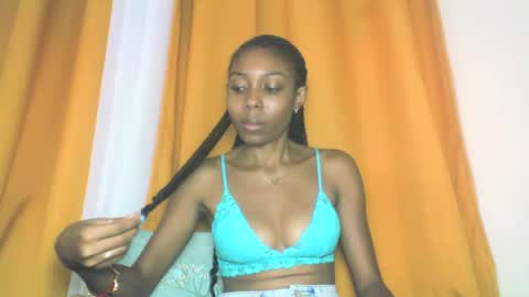 Snapshot of layannek chatting on November 2025 03:11:02 PM layannek online show from November 2025 03:11:02 PM