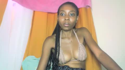 Snapshot of layannek chatting on November 2025 08:41:01 AM layannek online show from November 2025 08:41:01 AM