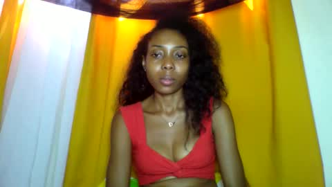 Snapshot of layannek chatting on November 2025 06:46:02 AM layannek online show from November 2025 06:46:02 AM