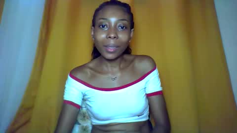 Snapshot of layannek chatting on November 2025 04:16:01 AM layannek online show from November 2025 04:16:01 AM