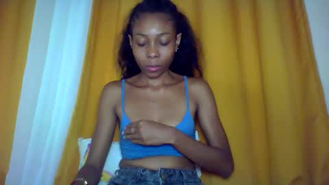 Snapshot of layannek chatting on December 2025 06:45:02 PM layannek online show from December 2025 06:45:02 PM