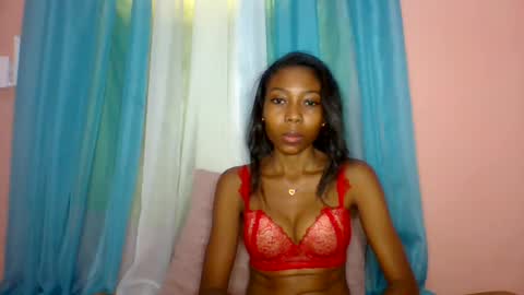 Snapshot of layannek chatting on July 2026 06:27:01 AM layannek online show from July 2026 06:27:01 AM