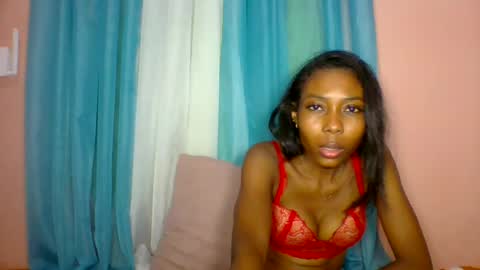 Snapshot of layannek chatting on July 2026 06:33:01 PM layannek online show from July 2026 06:33:01 PM