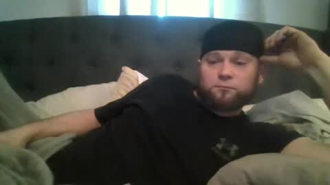 Snapshot of layinlow42 chatting on December 2024 07:07:02 PM layinlow42 online show from December 2024 07:07:02 PM