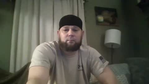 Snapshot of layinlow42 chatting on January 2025 05:15:02 AM layinlow42 online show from January 2025 05:15:02 AM