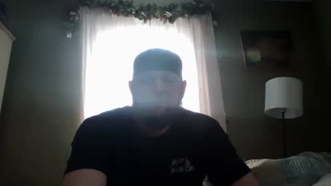 Snapshot of layinlow42 chatting on February 2025 04:44:01 PM layinlow42 online show from February 2025 04:44:01 PM