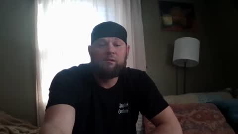 Snapshot of layinlow42 chatting on February 2025 07:44:02 PM layinlow42 online show from February 2025 07:44:02 PM