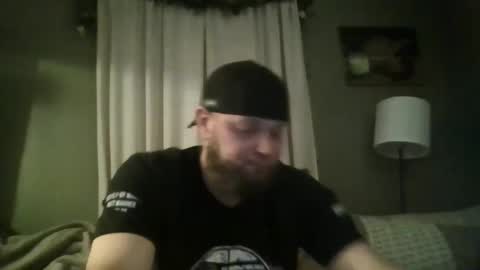 Snapshot of layinlow42 chatting on February 2025 04:28:02 AM layinlow42 online show from February 2025 04:28:02 AM