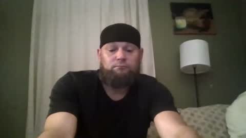 Snapshot of layinlow42 chatting on October 2025 05:21:02 AM layinlow42 online show from October 2025 05:21:02 AM